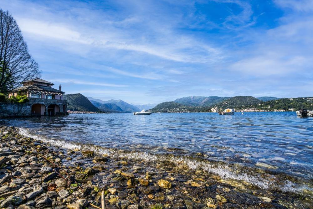 Residenza Al Lago San Maurizio D'opaglio Екстериор снимка